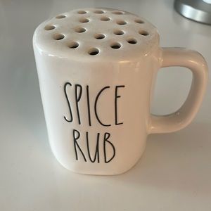 Rae Dunn spice rub shaker